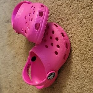 CROCS Pink Baby & Walker Shoes 4-5